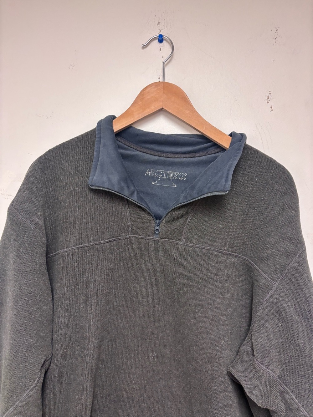 Vintage Arc’teryx Quarter Zip Pullover Sweater - Picture 5 of 12